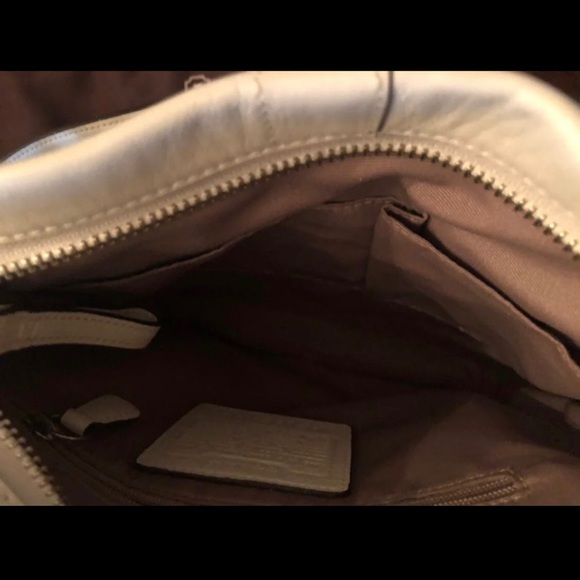 Coach - Picture 5 of 6